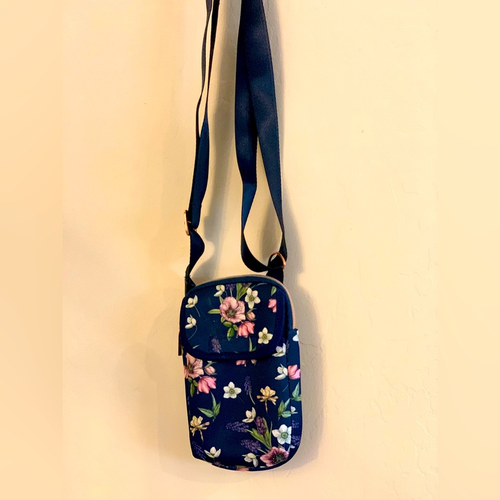Cellphone purse